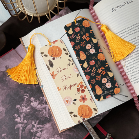 Закладка з китицею для книг "Read. Rest. Repead" фото